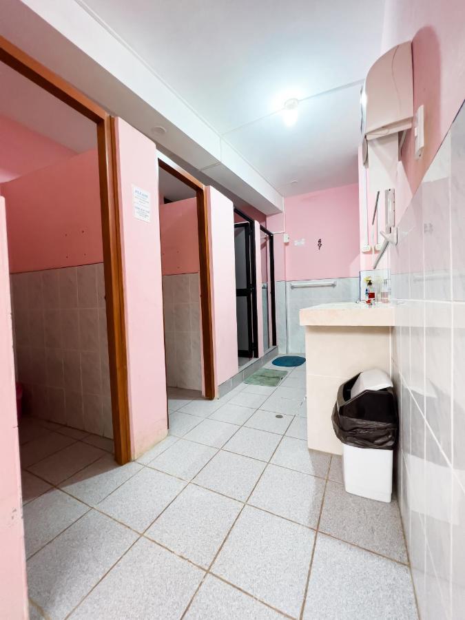 טראפוטו El Mural Backpackers מראה חיצוני תמונה